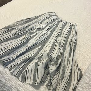 Saks skirt